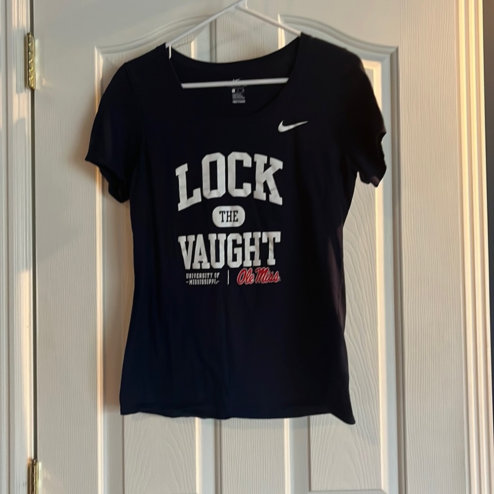 Nike Tee Ole Miss size small